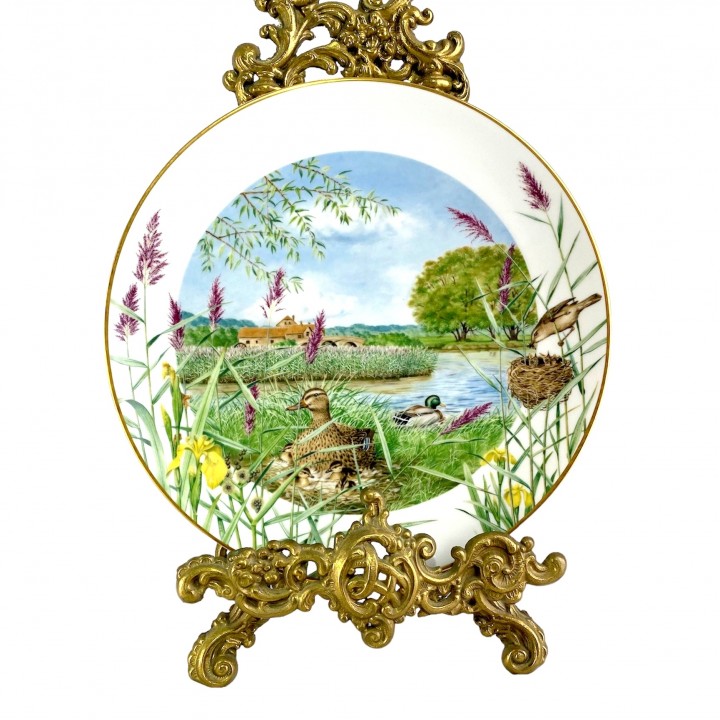 Декоративная тарелка Июль на берегу реки, Royal Worcester Porcelain. Англия
