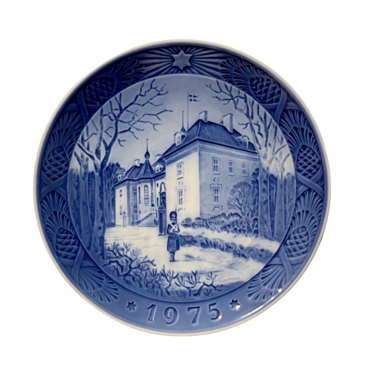  Декоративная тарелка Рождество 1975 год, Royal Copenhagen. Дания