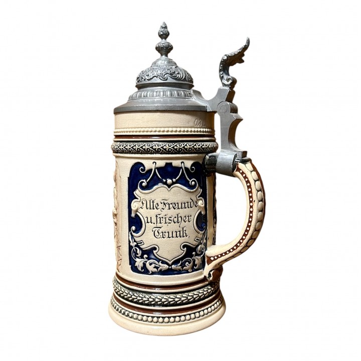 Пивная кружка с крышкой Лютнист, кракелюр. Германия