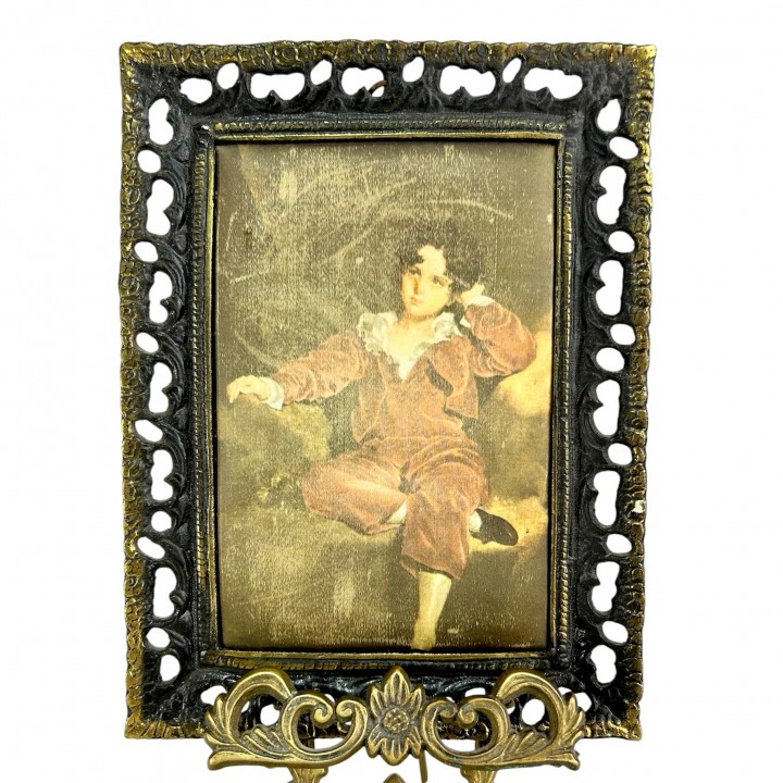 Картинка, шелкография Мальчик, в бронзовой раме. Италия