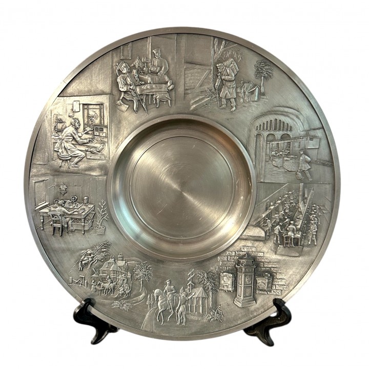 Декоративная тарелка Работа почты, олово. Германия