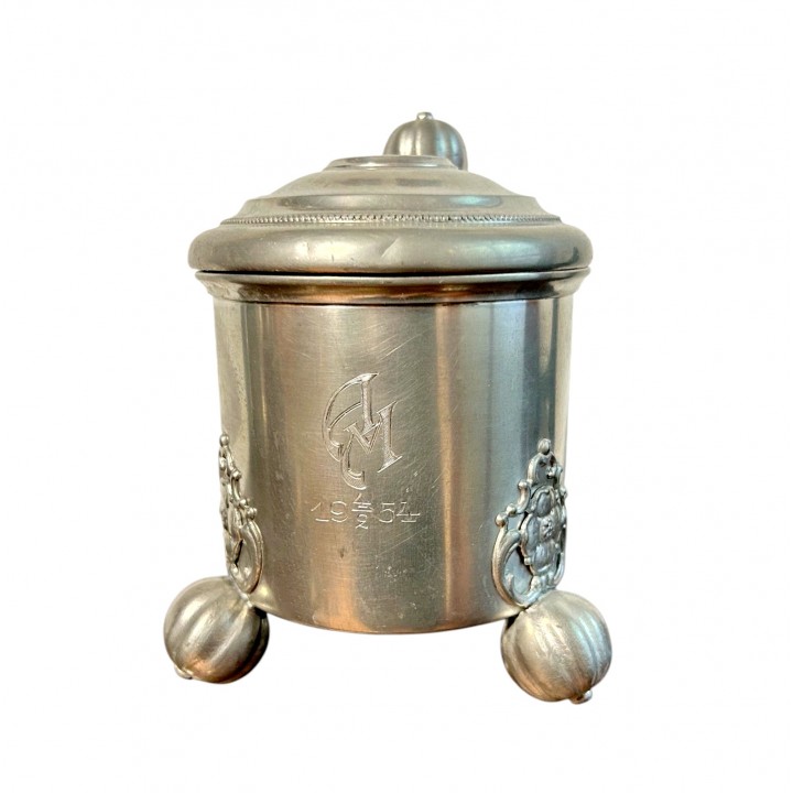 Пивная кружка на трех ножках J.L.H. олово. Германия